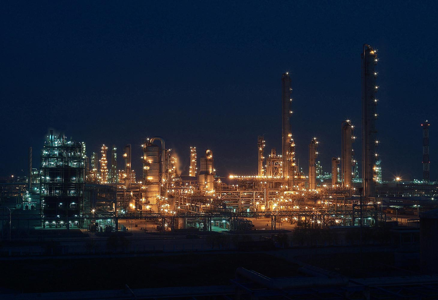 BASF and SINOPEC to further expand Verbund site in Nanjing