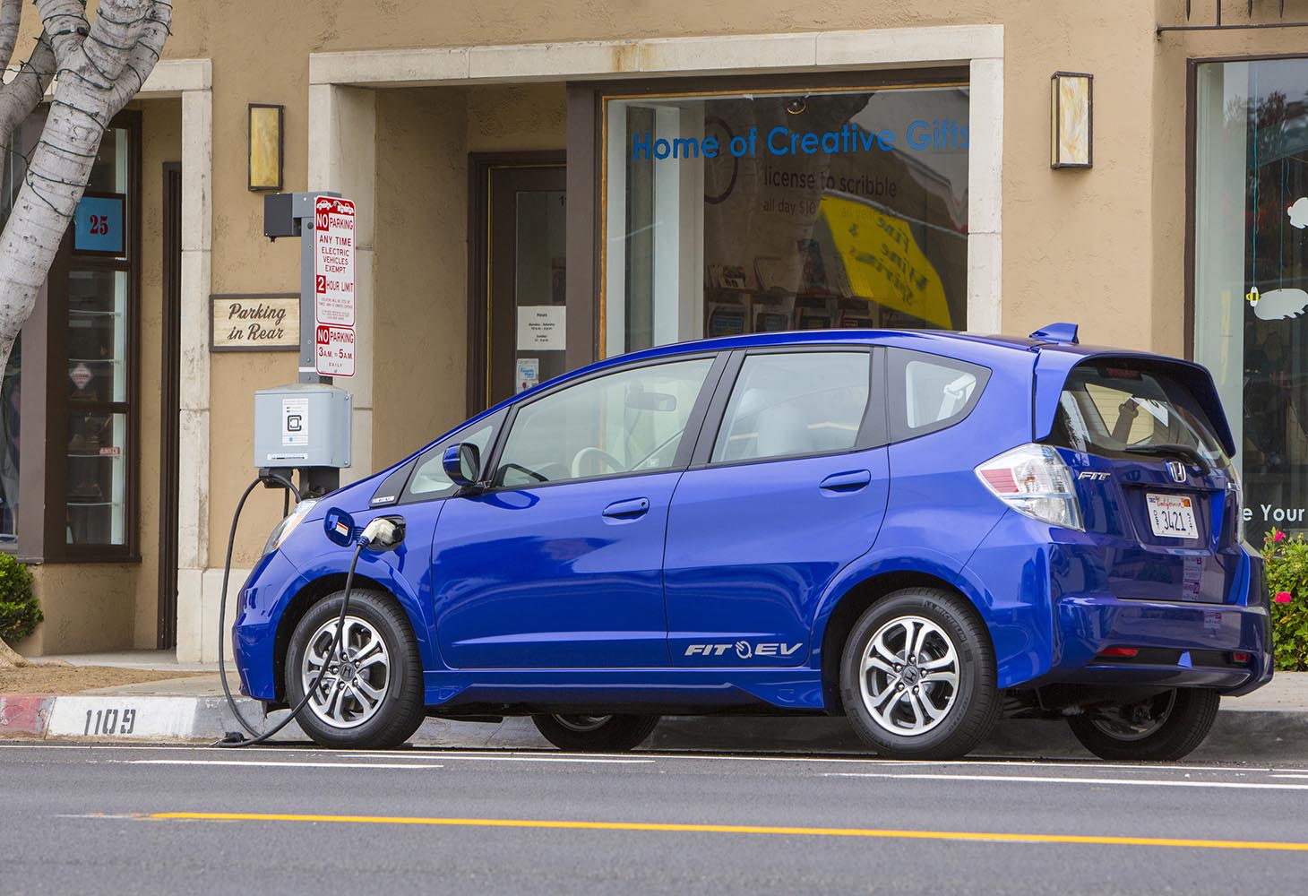 Honda fit deals ev battery