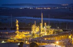 Chevron starts U.S. production of NEXBASE 3043 Group III base oil