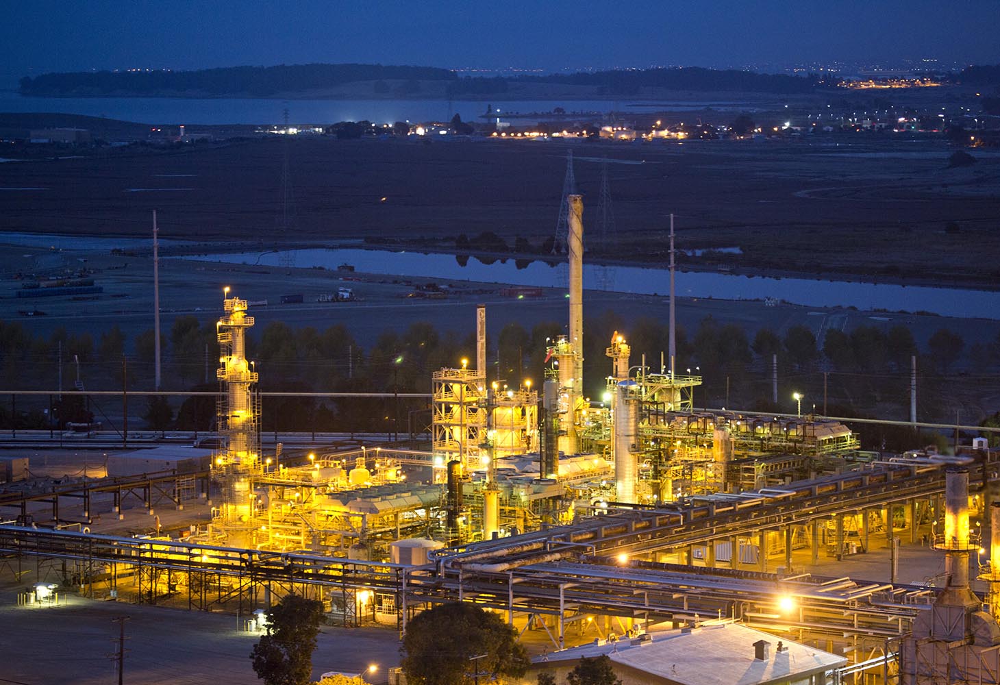 Chevron starts U.S. production of NEXBASE 3043 Group III base oil