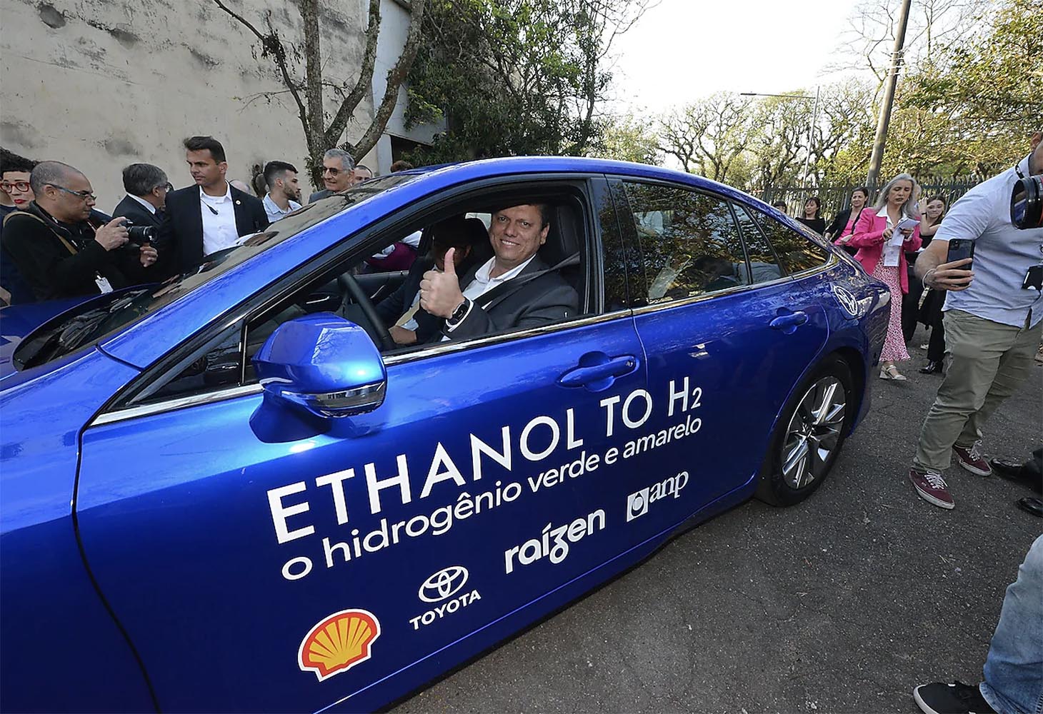 Shell and USP pioneer world's first ethanol-based hydrogen fuel station