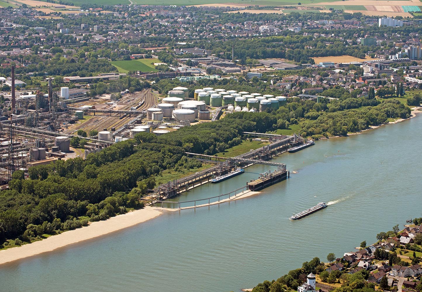 Shell to produce Group III base oils at Wesseling site in Germany