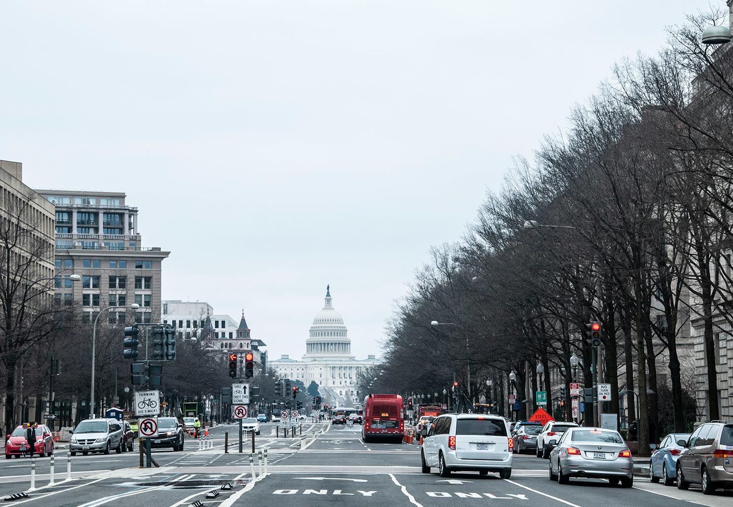 U.S. EPA unveils strictest pollution standards for cars, trucks and SUVs