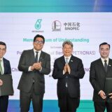 Sinopec and Petronas sign strategic deal to explore energy value chain