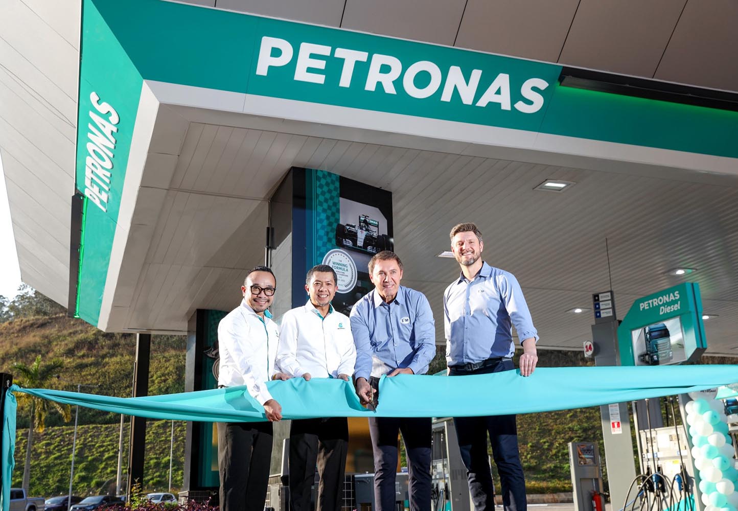 PETRONAS launches fuel stations in Brazil with SIM Distribuidora