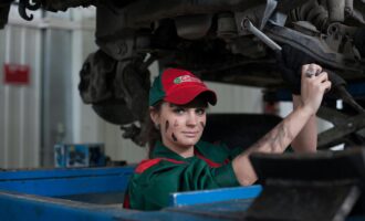 Castrol expands aftermarket offerings with new partnerships in filters and batteries