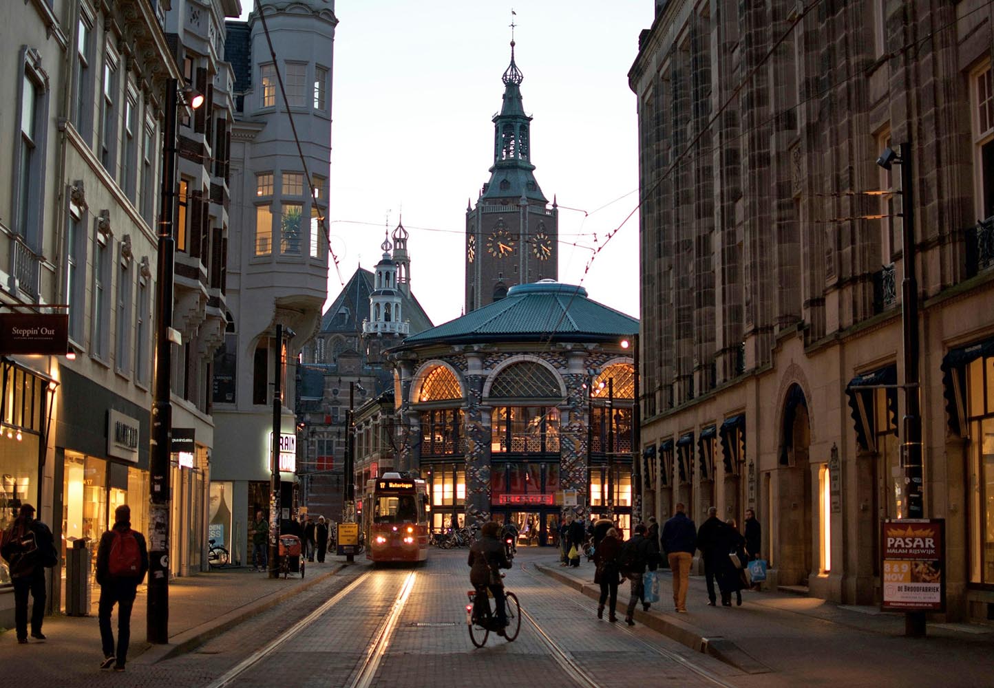 The Hague to ban fossil fuel ads in public spaces by 2025