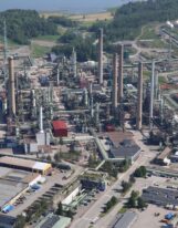 Neste drops plan to invest in renewable hydrogen electrolyser in Porvoo Refinery