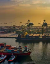 Singapore sets methanol bunkering standard for green shipping